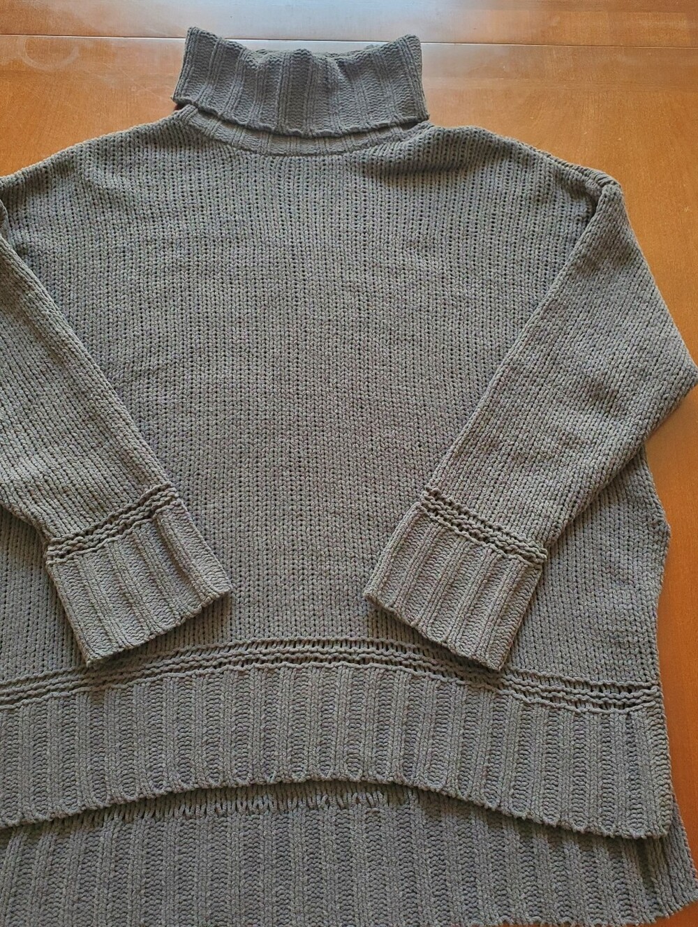aerie Women's Cozy Grey Turtleneck Sweater Size XS